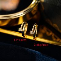 1 Pair Modern Style Classic Style Commute Round Inlay Copper Zircon 18K Gold Plated Hoop Earrings main image 5
