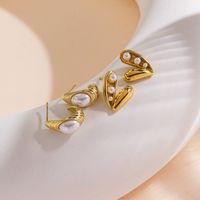 1 Pair IG Style Modern Style Classic Style Irregular Heart Shape Flower Inlay 304 Stainless Steel Shell Pearls 14K Gold Plated Ear Studs main image 5