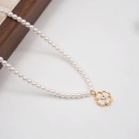 Vintage Style Simple Style Flower Imitation Pearl Copper Inlay Shell Zircon Gold Plated Women's Pendant Necklace sku image 1