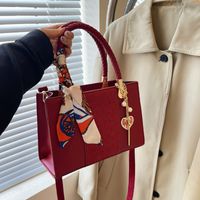 Women's Medium Pu Leather Flower Vintage Style Classic Style Zipper Crossbody Bag main image 3
