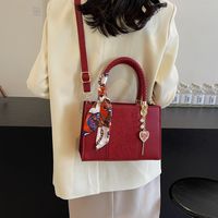 Women's Medium Pu Leather Flower Vintage Style Classic Style Zipper Crossbody Bag sku image 1