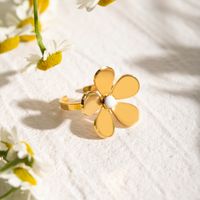 304 Stainless Steel 18K Gold Plated IG Style Simple Style Classic Style Plating Little Daisy Rings main image 4