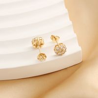 1 Pair IG Style Simple Style Shiny Flower Plating Inlay Copper Zircon 18K Gold Plated Gold Plated Ear Studs main image 4