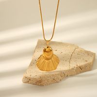 304 Stainless Steel 18K Gold Plated Pastoral Simple Style Classic Style Plating Letter Water Ripples Vegetable Pendant Necklace main image 7