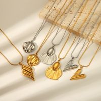 304 Stainless Steel 18K Gold Plated Pastoral Simple Style Classic Style Plating Letter Water Ripples Vegetable Pendant Necklace main image 1