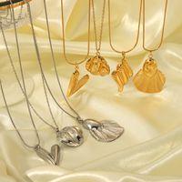 304 Stainless Steel 18K Gold Plated Pastoral Simple Style Classic Style Plating Letter Water Ripples Vegetable Pendant Necklace main image 4