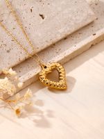 304 Stainless Steel 18K Gold Plated Hawaiian Vacation Tropical Plating Animal Heart Shape Shell Pendant Necklace sku image 9
