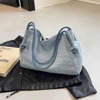 Women's Medium Denim Solid Color Preppy Style Classic Style Zipper Tote Bag main image 6