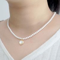 Glam Vintage Style Classic Style Heart Shape Imitation Pearl Titanium Steel Copper Beaded Plating Inlay Shell Gold Plated Women's Pendant Necklace main image 1