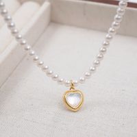 Glam Vintage Style Classic Style Heart Shape Imitation Pearl Titanium Steel Copper Beaded Plating Inlay Shell Gold Plated Women's Pendant Necklace main image 3