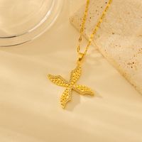 Wholesale Simple Style Classic Style Starfish Copper Plating Inlay 18K Gold Plated Zircon Pendant Necklace sku image 1