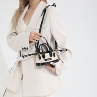 Women's Pu Leather Solid Color Vintage Style Classic Style Sewing Thread String Handbag main image 6