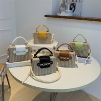 Women's Medium Straw Color Block Solid Color Vacation Beach Weave Magnetic Buckle Straw Bag main image 1