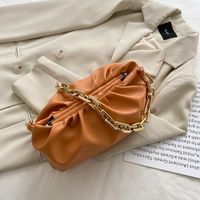 Women's Medium Pu Leather Solid Color Streetwear Cloud Shape Lock Clasp Underarm Bag sku image 7