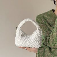 Women's Small Braid Solid Color Streetwear Weave Pillow Shape Magnetic Buckle Handbag main image 4