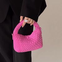 Women's Small Braid Solid Color Streetwear Weave Pillow Shape Magnetic Buckle Handbag main image 1