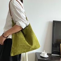 Women's Medium Linen Rayon Natural Silk Geometric Vintage Style Streetwear Square Magnetic Buckle Shoulder Bag main image 5