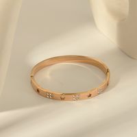 Acero Inoxidable 304 Chapados en oro de 18k Formal Estilo Simple Enchapado Ahuecar Embutido Estrella Circón Brazalete sku image 3