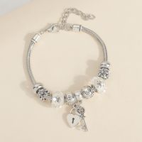 Wholesale Jewelry Elegant Lady Classic Style Heart Shape Crown Key Alloy Beaded Bracelets sku image 2