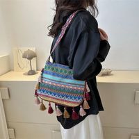 Women's Medium Special Geometric Ethnic Style Tassel Zipper Crossbody Bag main image 3