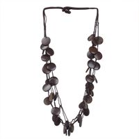 Casual Sweet Solid Color Solid Color Cloth Coconut Shell Charcoal Women's Pendant Necklace main image 3
