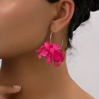 1 Pair Sweet Simple Style Petal Alloy Plastic Cloth Ear Studs main image 1