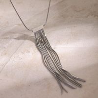 304 Stainless Steel Modern Style Classic Style Tassel Solid Color Pendant Necklace main image 1