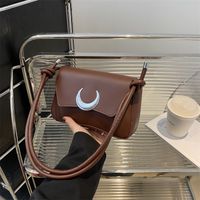 Women's Pu Leather Solid Color Vintage Style Classic Style Flip Cover Shoulder Bag main image 6