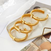 Exaggerated Romantic Simple Style Geometric 304 Stainless Steel 18K Gold Plated Artificial Rhinestones Bangle In Bulk main image 3