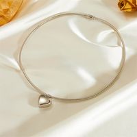 Titanium Steel 18K Gold Plated Basic Modern Style Classic Style Plating Heart Shape Solid Color Titanium Steel Choker main image 4