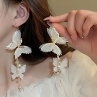 1 Pair Elegant Vintage Style Butterfly Chain Inlay Copper Pearl Zircon Drop Earrings main image 5
