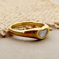 304 Stainless Steel 14K Gold Plated Elegant Cute Sweet Plating Inlay Heart Shape Fritillary Rings main image 4