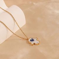 304 Stainless Steel 18K Gold Plated Simple Style Classic Style Diamond Palm Heart Shape Rhinestones Pendant Necklace main image 6
