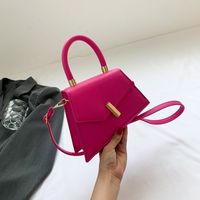 Women's Medium Pu Leather Solid Color Streetwear Lock Clasp Handbag Crossbody Bag sku image 5