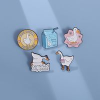 Simple Style Classic Style Animal Zinc Alloy Plating Unisex Brooches main image 1