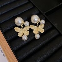 1 Pair Vintage Style Simple Style Butterfly Inlay Alloy Imitation Pearl Drop Earrings main image 4
