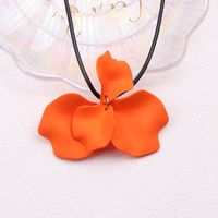 Elegant Flower Arylic Pu Leather Spray Paint Women's Pendant Necklace sku image 1