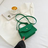 Women's Medium Felt Solid Color Streetwear Square Magnetic Buckle Crossbody Bag sku image 3