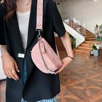 Women's Pu Leather Solid Color Punk Sewing Thread Dumpling Shape Zipper Shoulder Bag main image 3