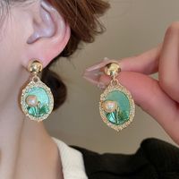 1 Pair Vintage Style Simple Style Flower Inlay Alloy Freshwater Pearl Drop Earrings main image 4