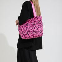 Mujeres Tela Leopardo Estilo Clásico Hilo De Coser Hebilla Magnética Bolsas De Hombro sku image 3