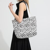 Women's Cloth Leopard Classic Style Sewing Thread Magnetic Buckle Shoulder Bag main image 3