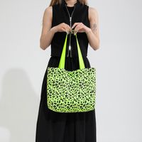 Mujeres Tela Leopardo Estilo Clásico Hilo De Coser Hebilla Magnética Bolsas De Hombro main image 5