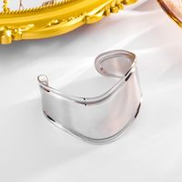 Simple Style Solid Color 304 Stainless Steel 18K Gold Plated Bangle In Bulk main image 3