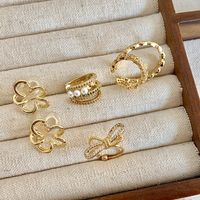 1 Piece Baroque Style Modern Style Classic Style Flower Bow Knot Inlay Copper Imitation Pearl Zircon 14K Gold Plated Ear Cuffs main image 4