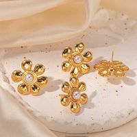 1 Pair Elegant Cute Flower Plating Inlay 304 Stainless Steel Pearl Gold Plated Ear Studs main image 1