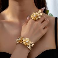 Romantic Classic Style Commute Flower Petal Floral 14K Gold Plated Alloy Wholesale Jewelry Set sku image 1