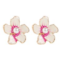 1 Paar Lässig Ferien Blume Überzug Inlay Imitationsperle Legierung Perle Vergoldet Ohrstecker sku image 3