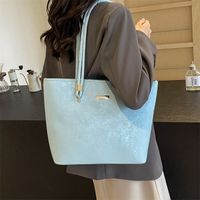 Women's Medium Pu Leather Solid Color Basic Classic Style Zipper Tote Bag main image 6