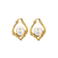 1 Pair Simple Style Geometric Plating 304 Stainless Steel Imitation Pearl 18K Gold Plated Ear Studs main image 3